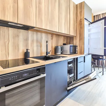 Kasprzaka 29 Z Garazem By Perfect 1419